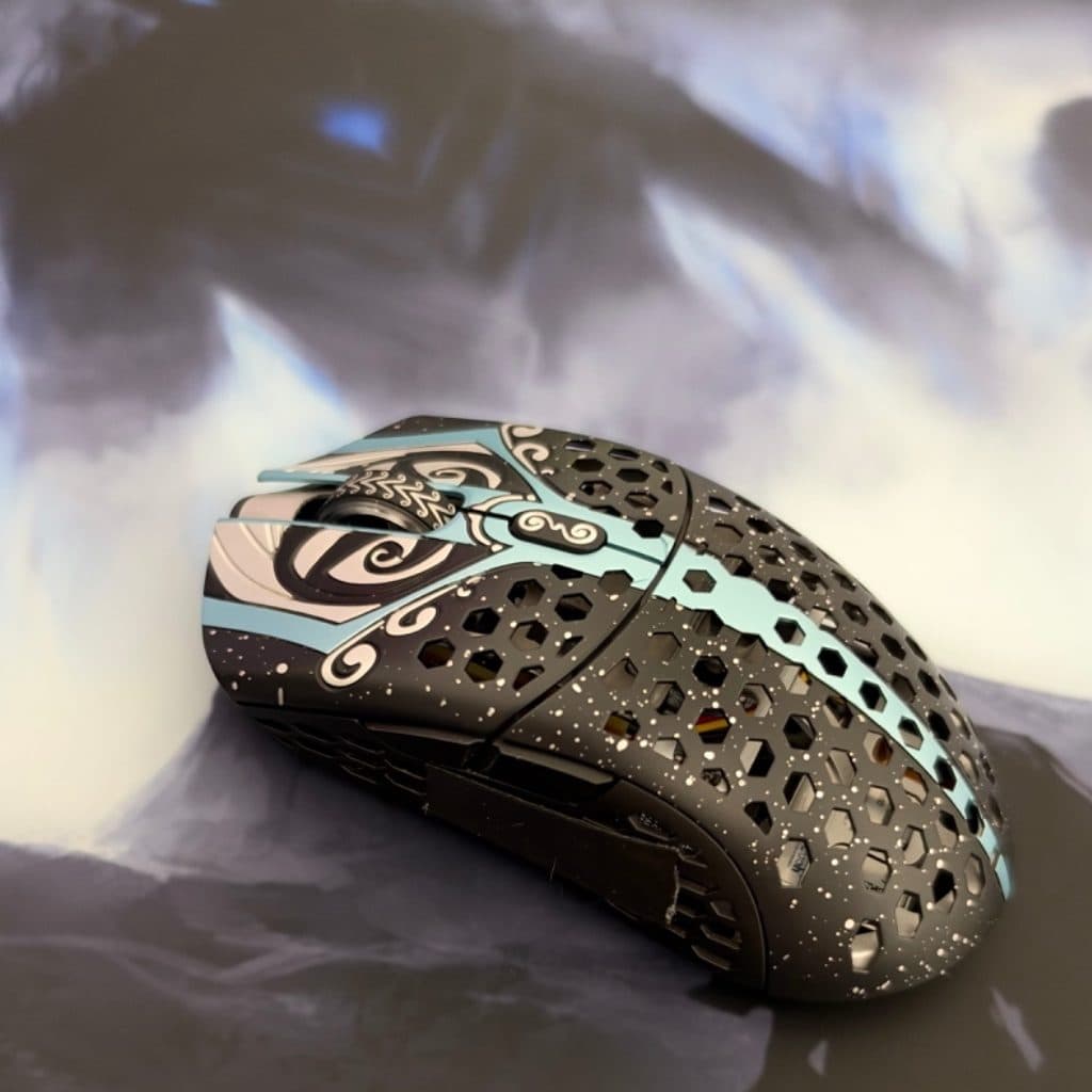 Finalmouse Starlight 12