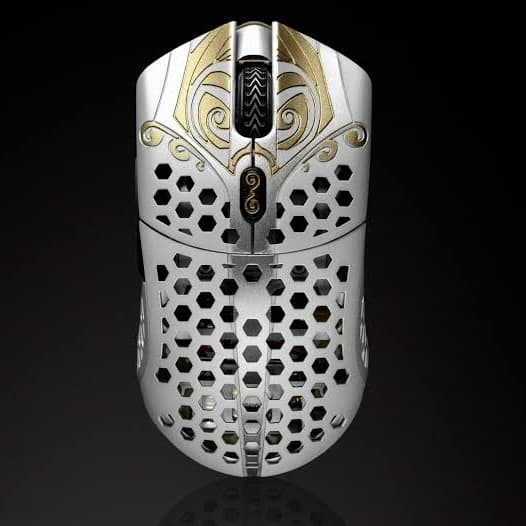 Finalmouse Starlight-12 Zeus Medium